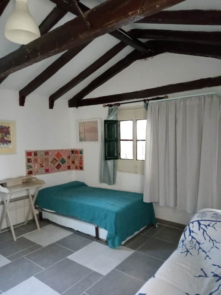 საძინებელი 1