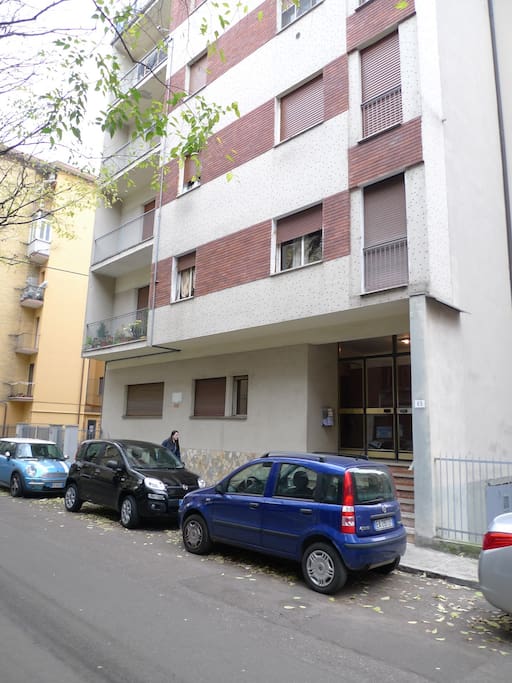 L'esterno del palazzo