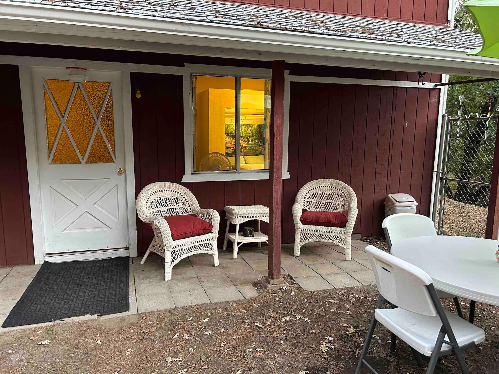 Studio Apartment in Oakhurst No cleaning fee