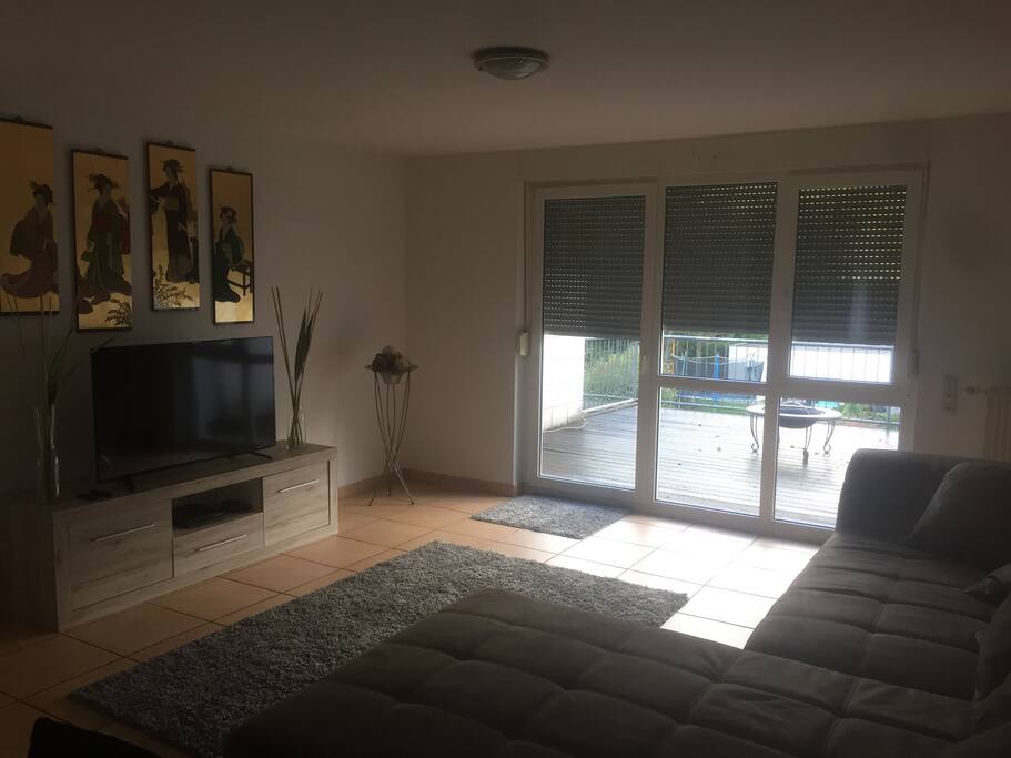 Common area living room, first floor