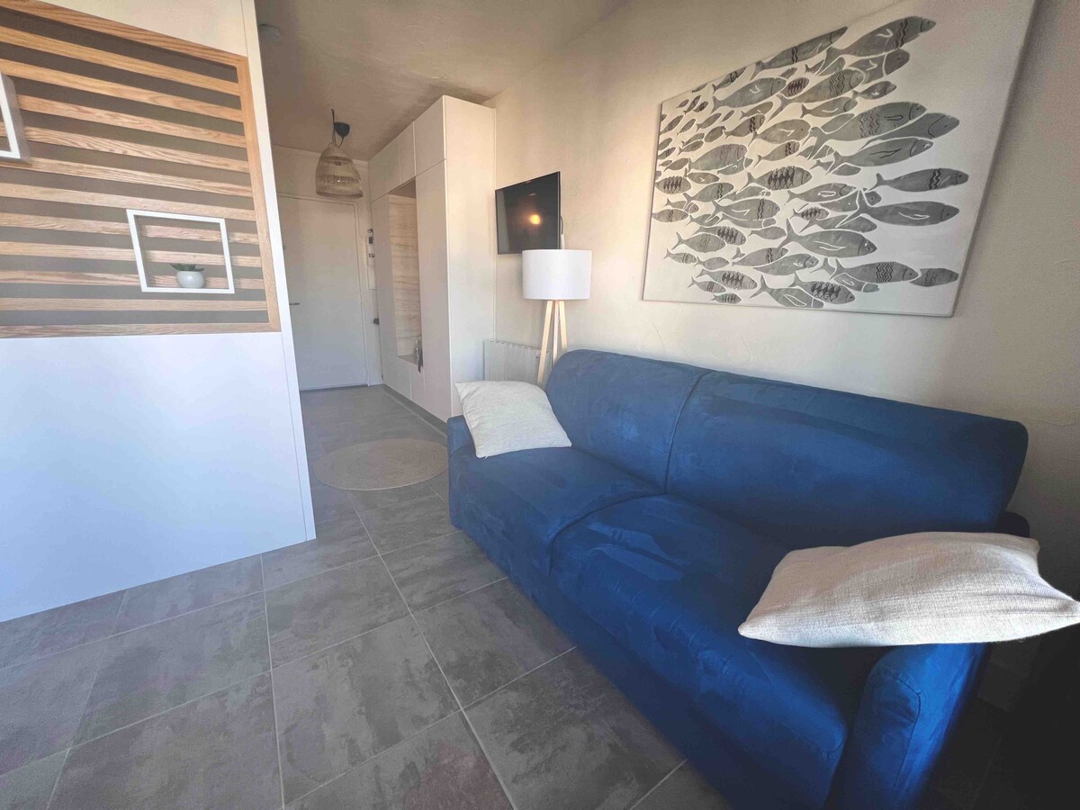 Annonce Airbnb populaire: Beautiful 4 P. Apartment Boucanet 100 m from the sea à Le Grau Du Roi