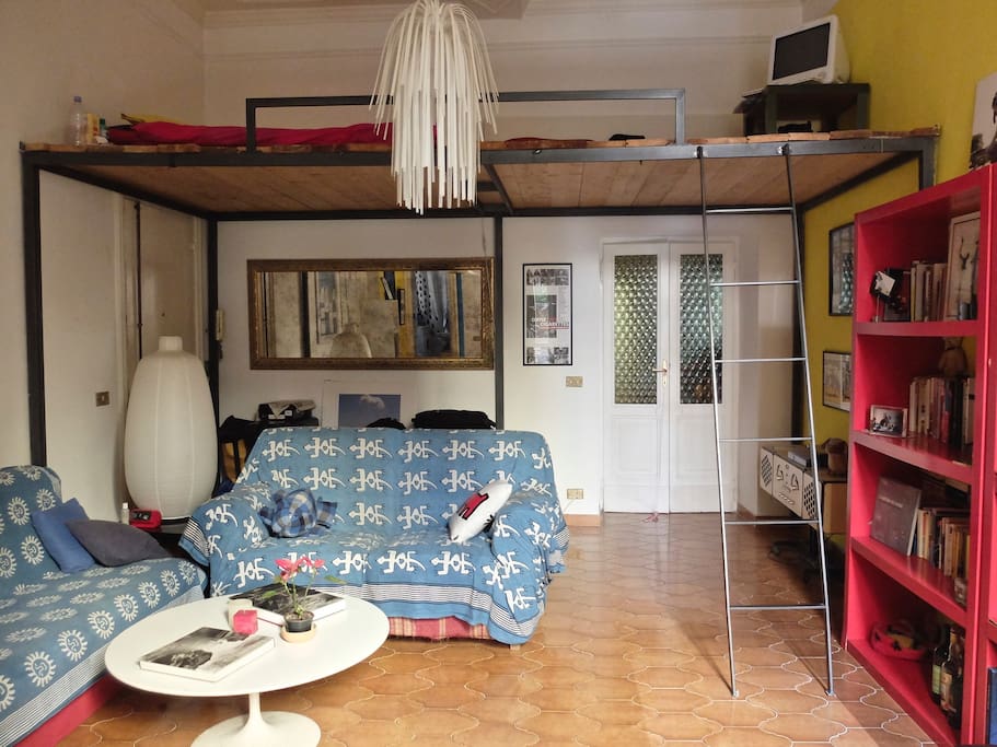 hall with mezzanine