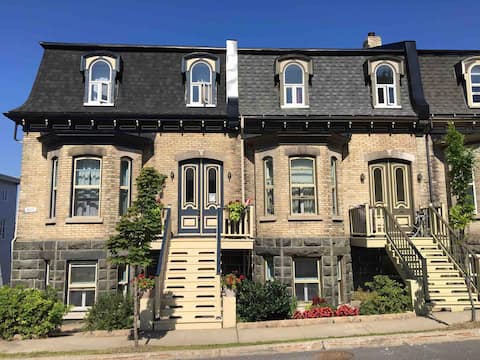 Successful Airbnb property: Les Terrasses du Roy in Lévis