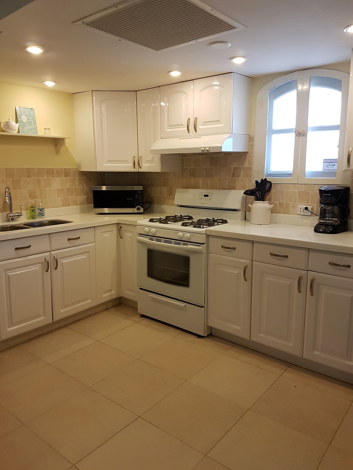 Island Retreat — property photo 7
