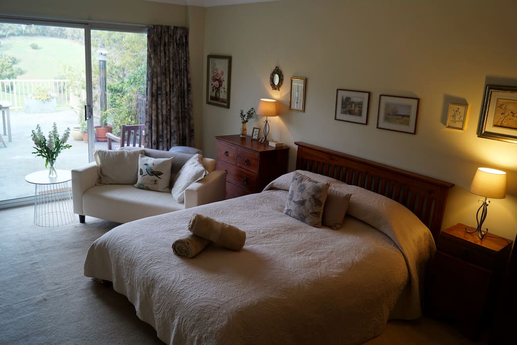 Bed room