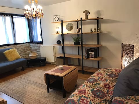 Top Airbnb: Cozy Apartment South Paris near RER B Antony in Antony