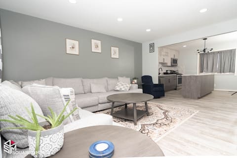 Entire home, strategic location.