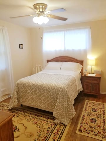 Private Room Close To Baltimore & BWI + EXTRAS