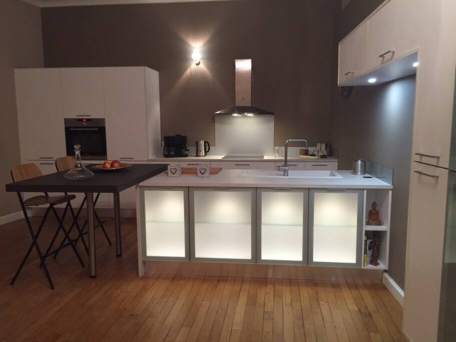 Equipped kitchen 30m2 / Cuisine équipée de 30m2