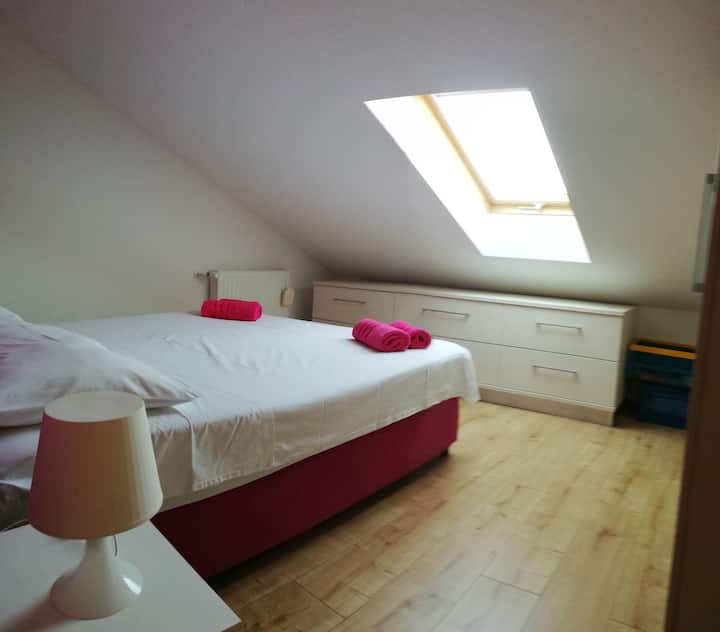 Bedroom with double bed (north orianted+sea view) 