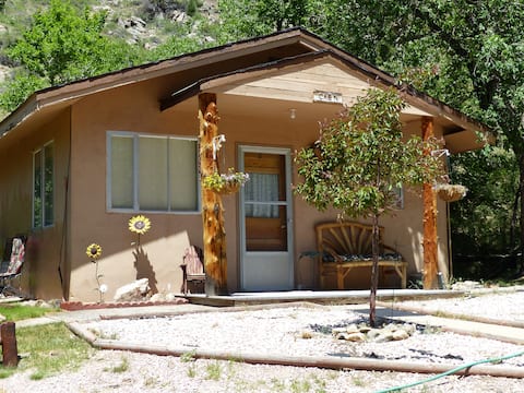 CanyonSide Campground Cabin 2