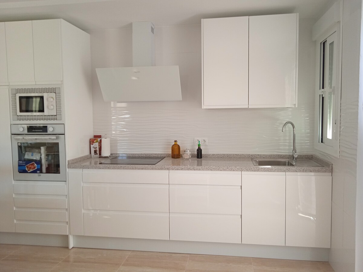 Successful Airbnb property: House in Jerez, close to the beach and the mountains. in Jerez De La Frontera