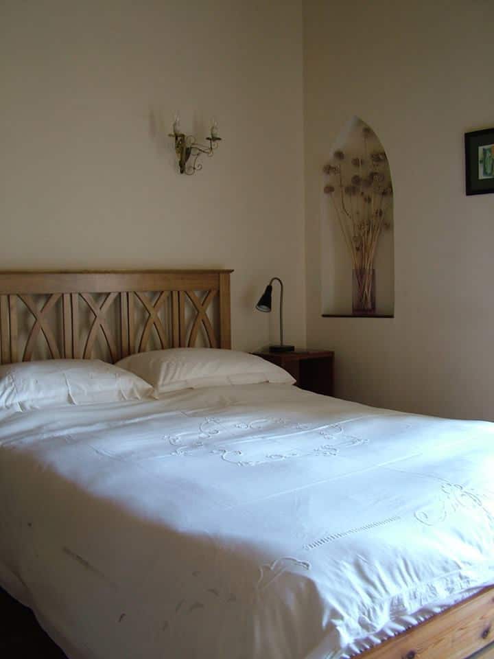 Sypialnia - duże łóżko