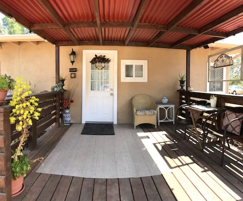 Cozy casita in the heart of wine country