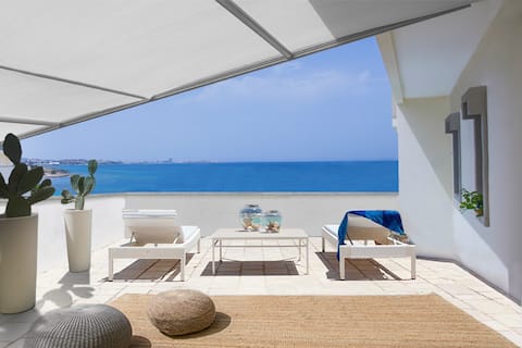 Apulia Suite: Rooftop Terrace &Direct Beach Access