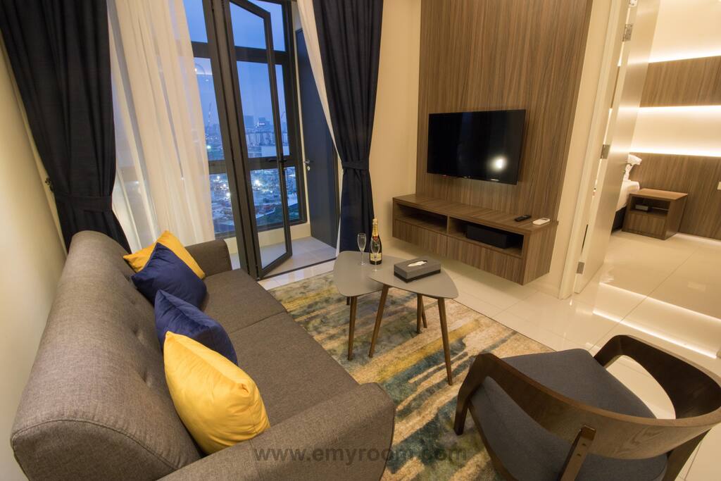 Tribeca Suite 1+1 Living Area