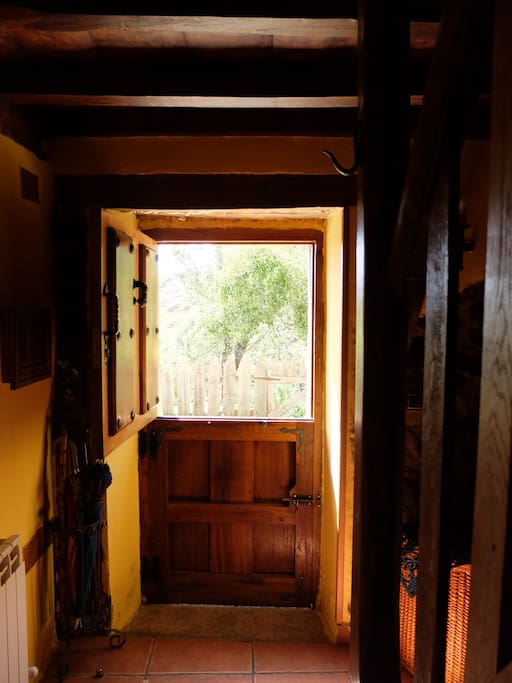 nuestra casa mantiene el encanto de las antiguas casa de labranza de la montaña leonesa