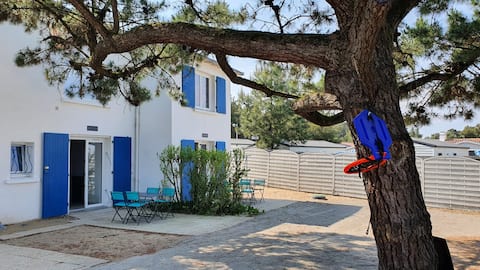 Top Airbnb: Beachfront accommodation "The beach and you, Printania" in La Faute Sur Mer