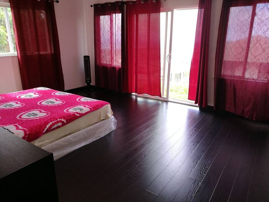 you can see the best ocea view at every bedroom