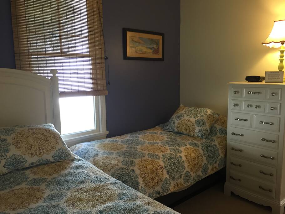 Second bedroom