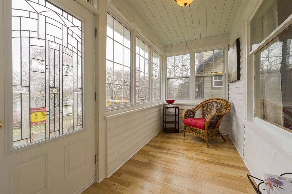 The sunny porch