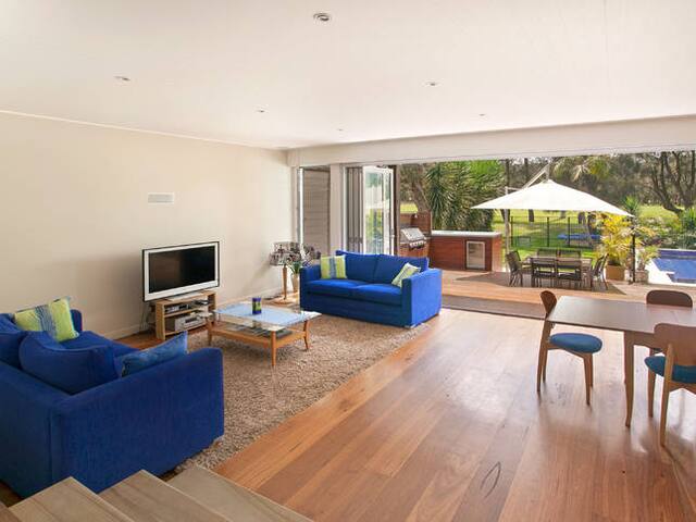 FAMILY RETREAT ON STIRGESS gallery image 3