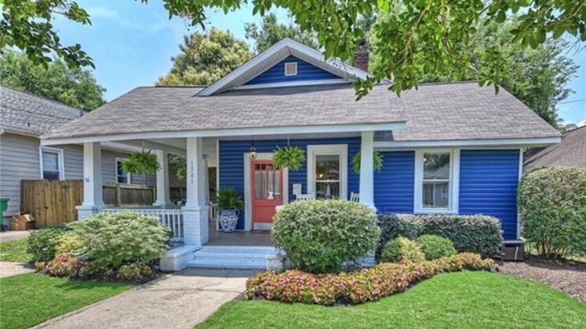 Modern Home steps from Uptown (Downtown) Charlotte