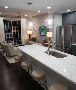 LUXURY MAIN ST. CONDO WITH BALCONY No Cleaning Fee