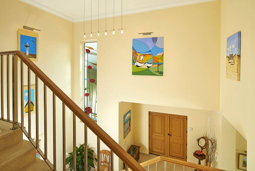 Galleried landing
