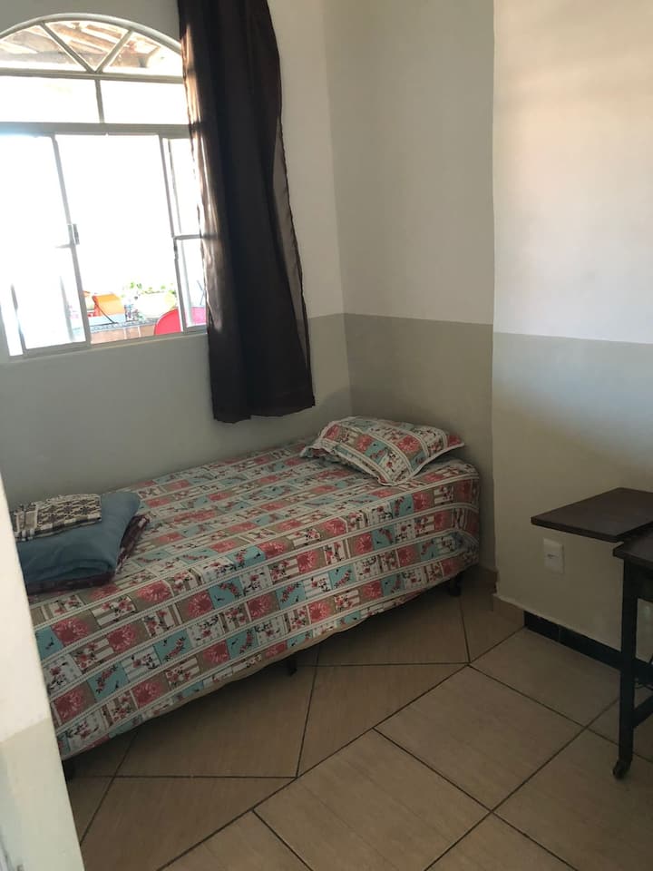 Საწოლი დამატებითი საწოლით 