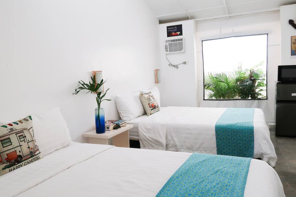 Each room with two double bed with imported linen and duvet.