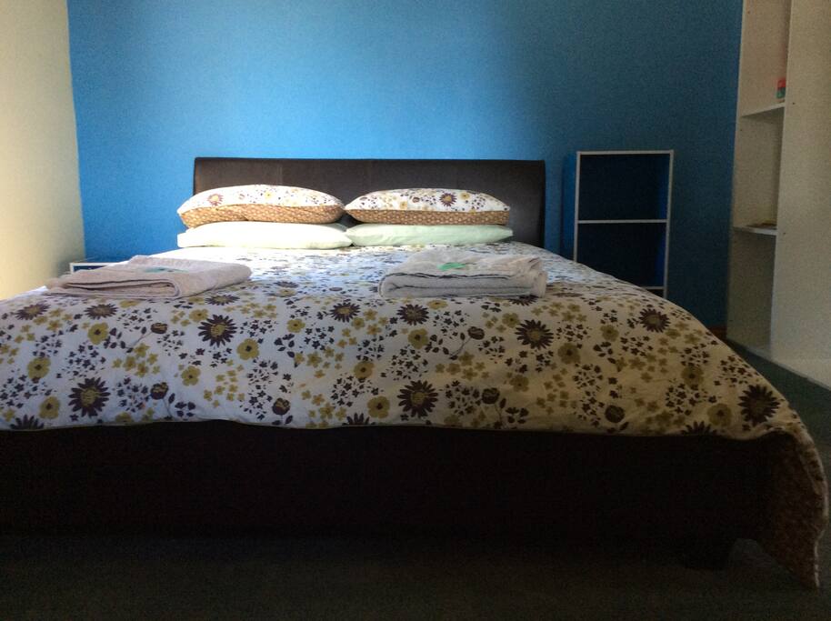 Queen bed