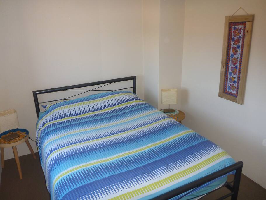 Bedroom, Queen Bed