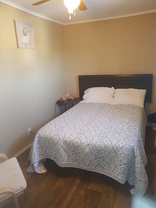 Double bed on the north side