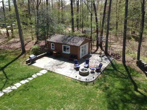 Lil’ House - A Serene Tiny Home Experience
