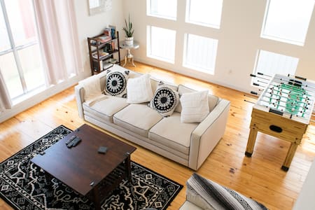 Modern Midtown Space - Private BR + Office!