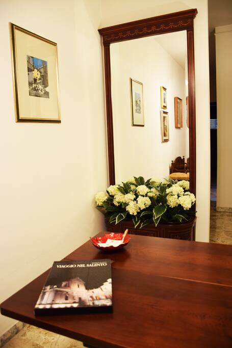 Particolare - Reception