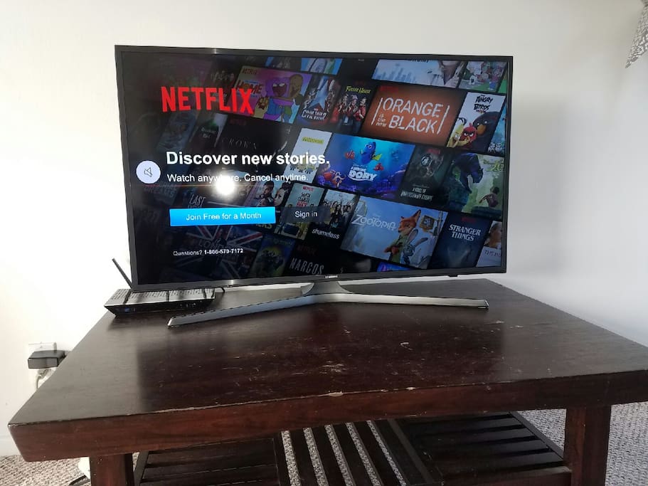 Brand new 40" Samsung Smart TV
