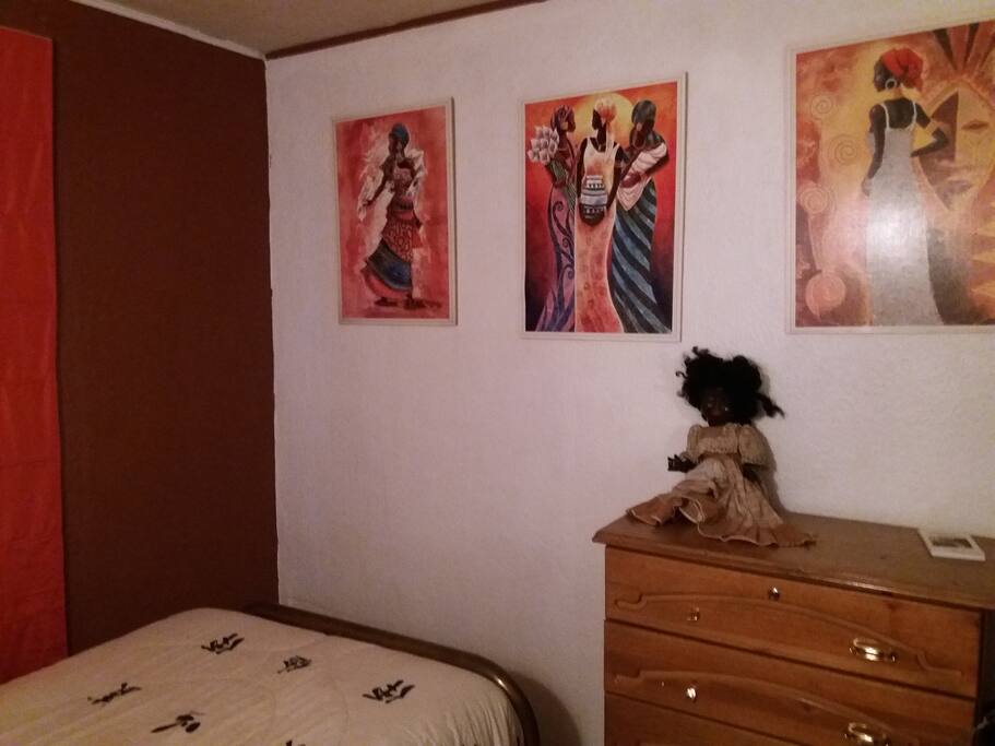 Habitación disponible.
