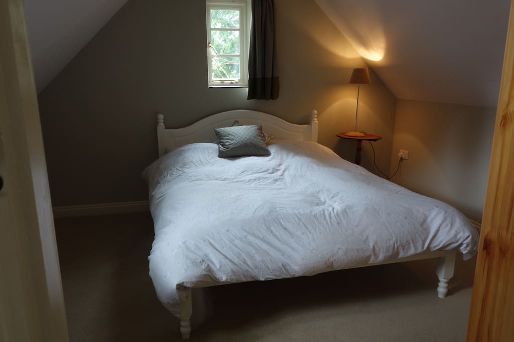 Bedroom with king size bed