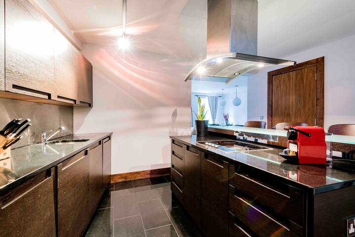 Shaftesbury Avenue Best Spot of Covent Garden gallery image 4