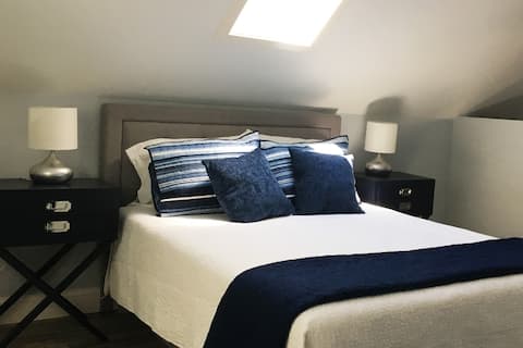 The Bradford Suite parking, privacy, walk 2 Thames