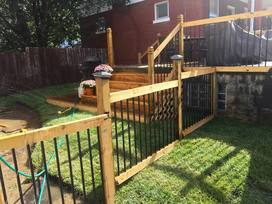 Fenced in backyard, perfect for pets!