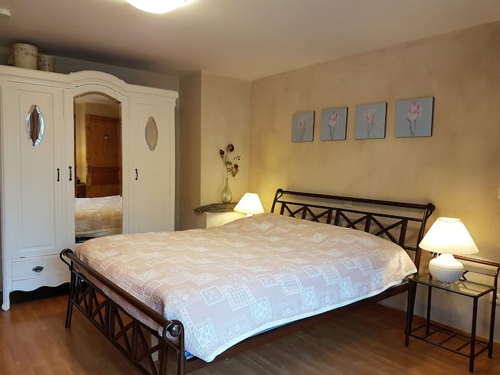 Chambre bonheur gîte Myosotis Indigo