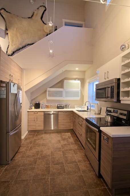 Guest Kitchen. Fully equipped for all your needs.