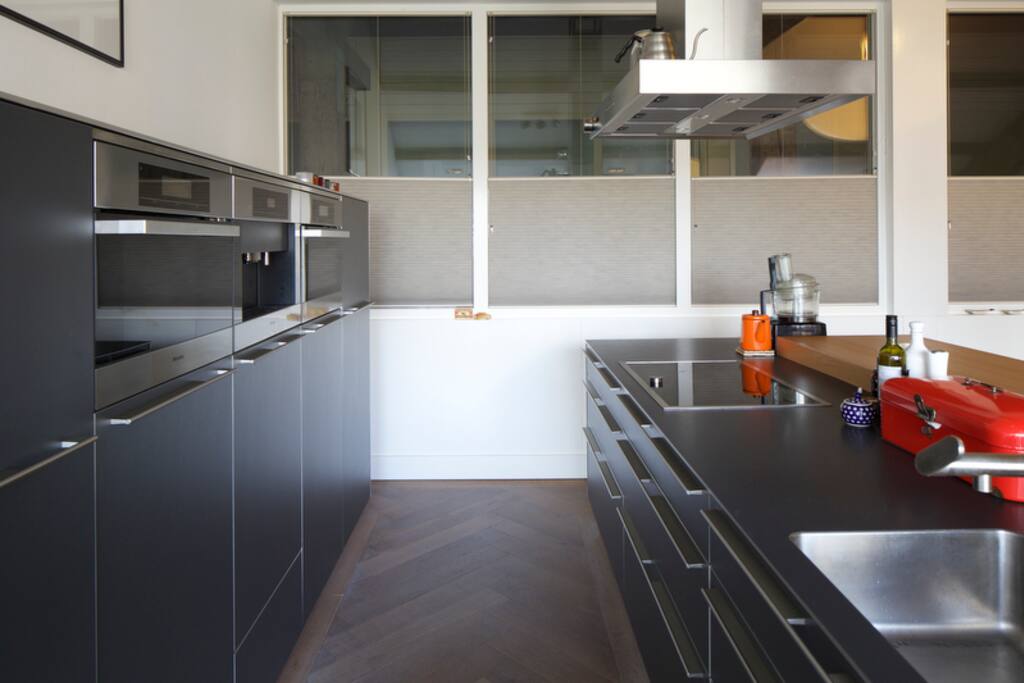 living room, kitchen