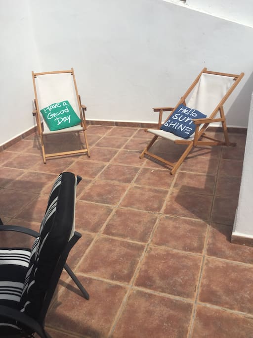 Tumbonas en la terraza