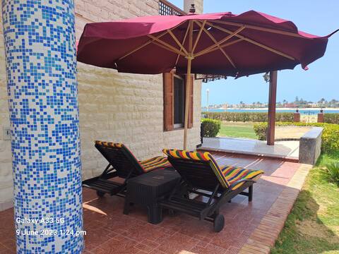 A Villa infront lake+ private pool +4 master rooms