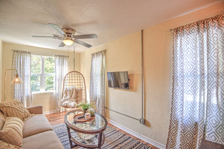 Private Guesthouse Next To The Plaza - Oklahoma City