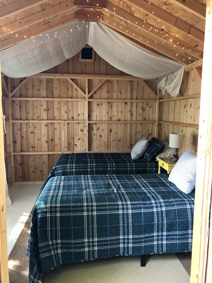 „Spací prístrešok“ s výhľadom na jazero pre dvoch